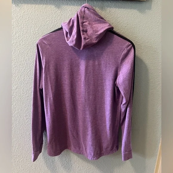 Adidas long sleeve shirt - Picture 3 of 3